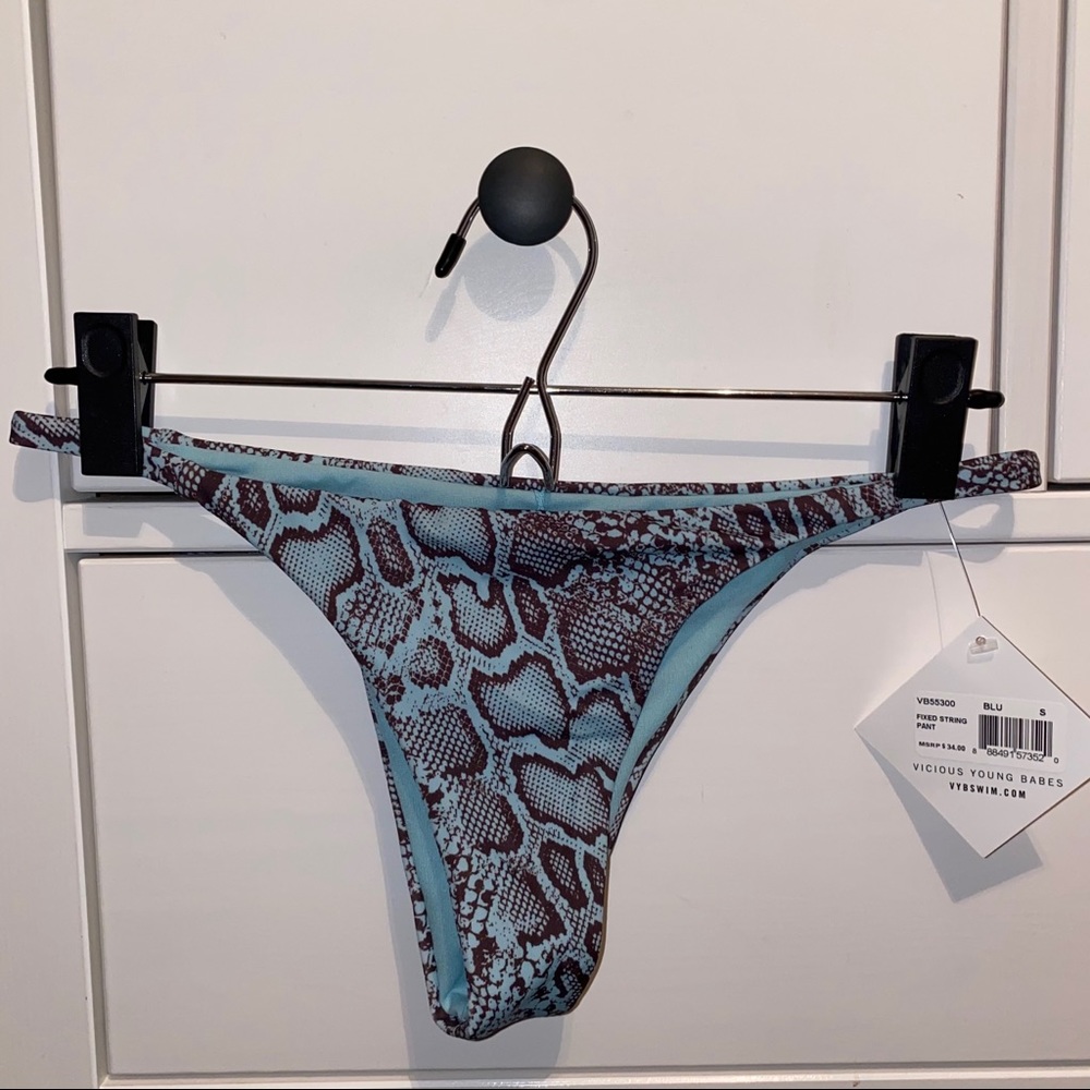 Cheeky bikini bottom